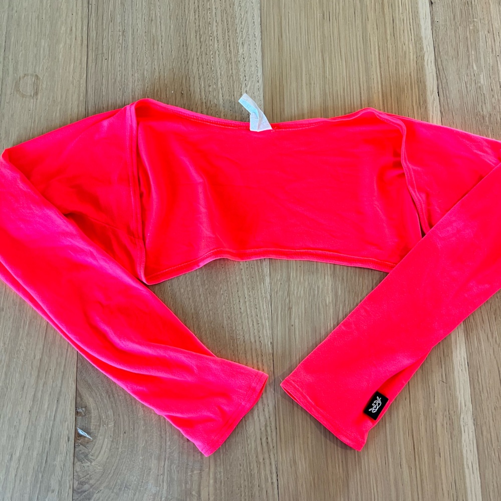 Tiger Friday at the Barre shrug in pink